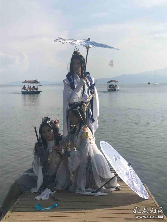 90后湖北轮椅美女:独居,超酷