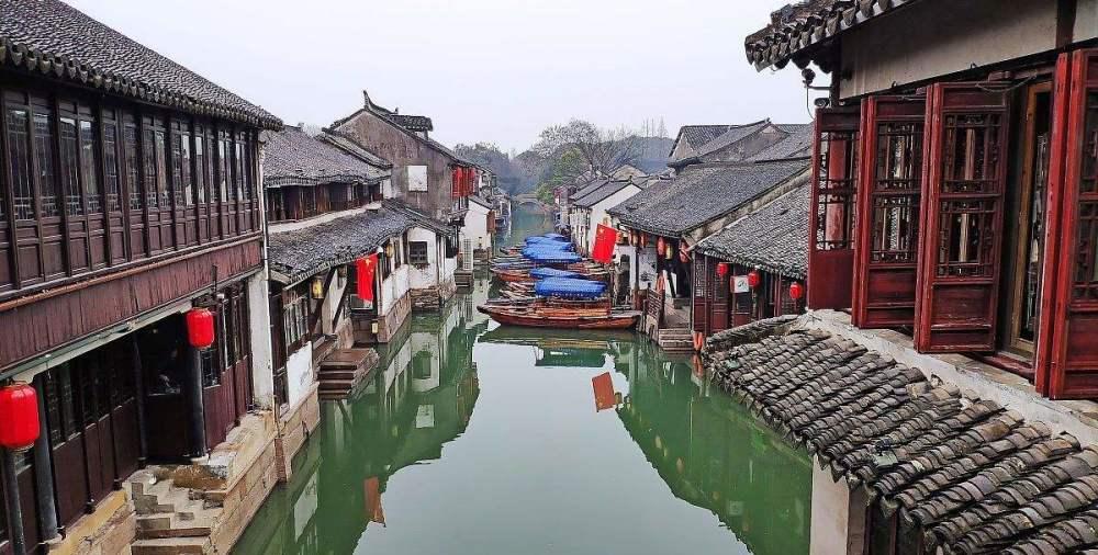 成都市莫奈的湖离成都教科院龙泉学校有好远？游戏画面